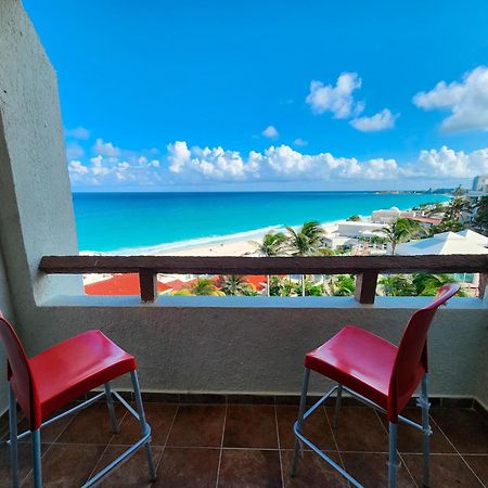 Beachfront Apartments Cancun Exterior photo