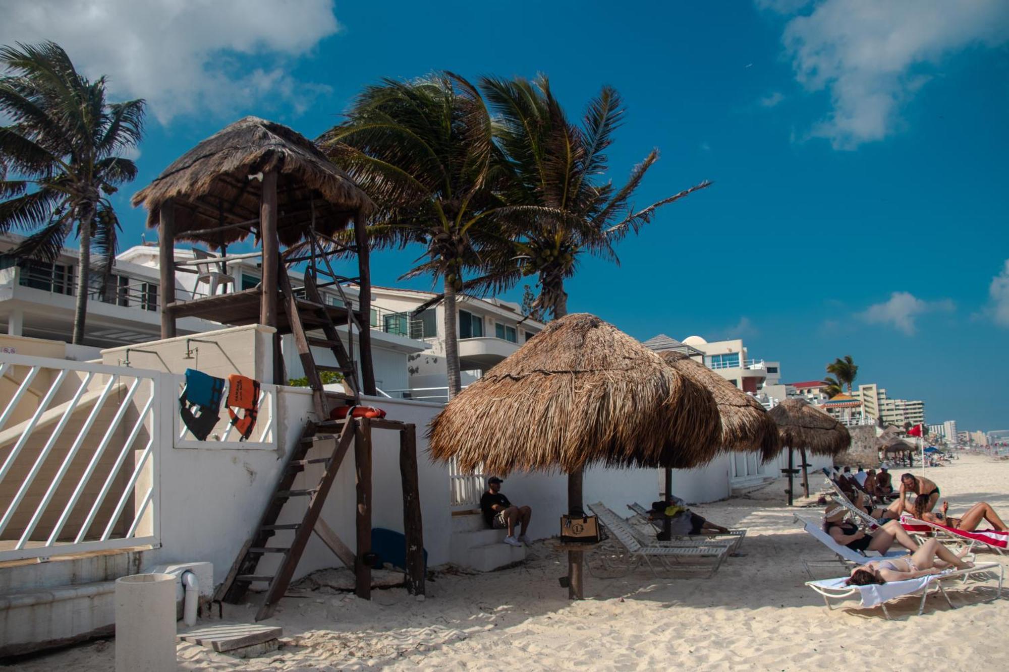 Beachfront Apartments Cancun Exterior photo